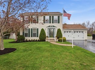 6896 Kimberly Ln, Derby, NY 14047