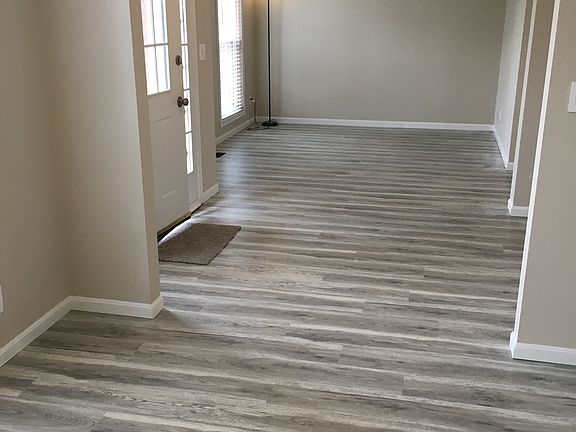 5th image of 10192 Hempsteade Dr