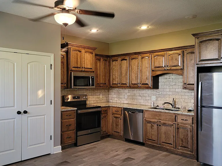 134 Roller Ct — Photo 16