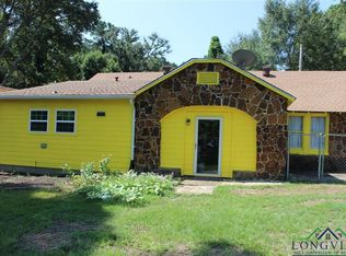 202 Princess Ln, Longview, TX 75604