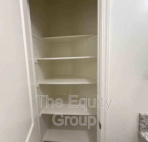 733 S Pinkham #102 — Photo 17