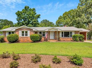 402 Springwood Dr, Spartanburg, SC 29302