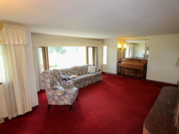 5th image of 4881A Carr Rd