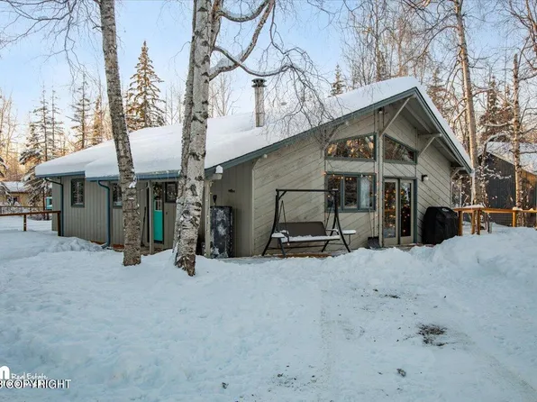3424 N Wolverine Dr, Wasilla, AK 99654