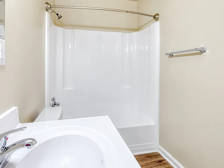 Summer Station Apartments Where Comfort Meets Coastal Living — Photo 17