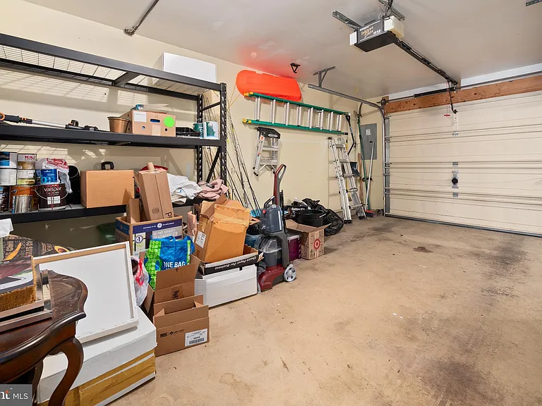 4079 Waterford Dr — Photo 24