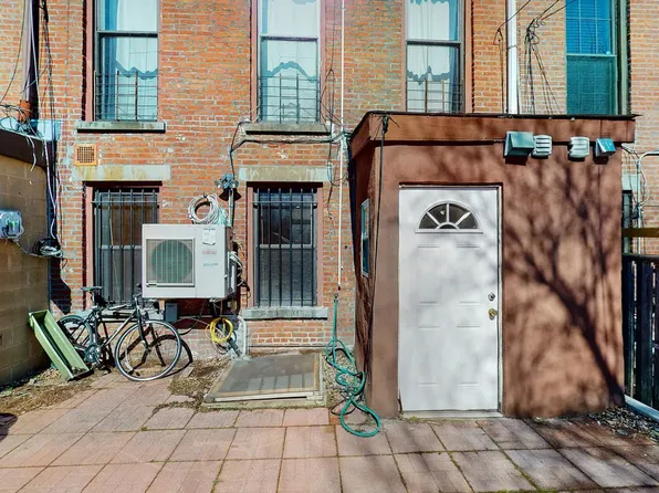 780 Quincy Street image 10 of 14