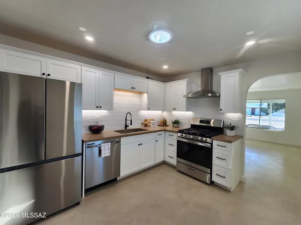 12438 W Swanson St, Marana, AZ 85653