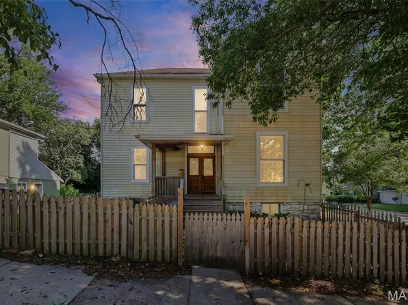 407 E 9th St, Alton, IL 62002