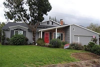 3rd image of 6420 Woodridge Ct