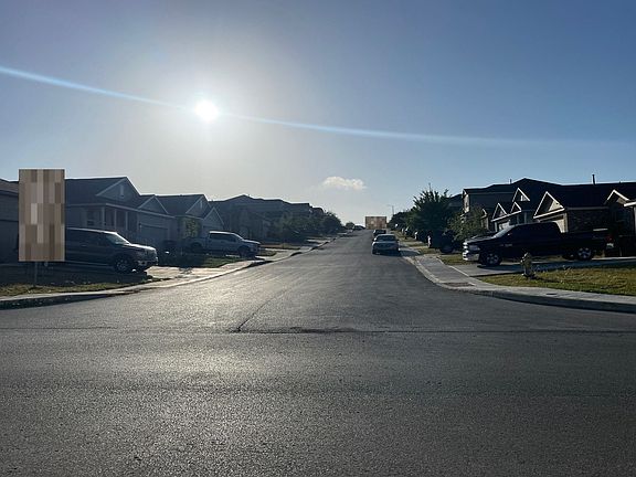 4th image of 9814 Marbach Crst