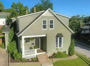 330 S 6th St, Saint Charles, MO 63301