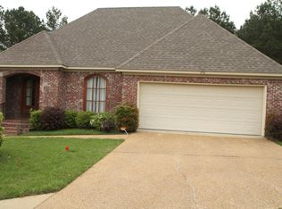 752 Orleans Cir, Ridgeland, MS 39157