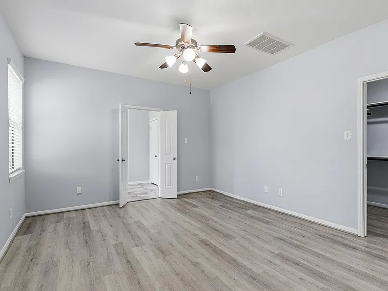 271 Westwood Dr — Photo 22