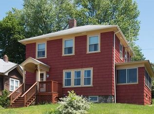 16 Indian Lake Pkwy, Worcester, MA 01605