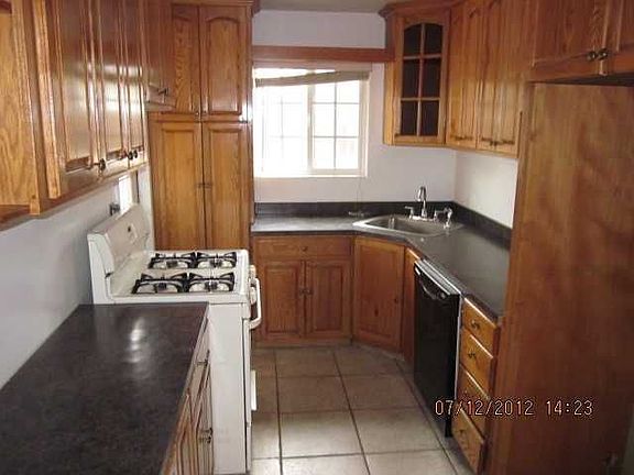 4th image of 645 I St