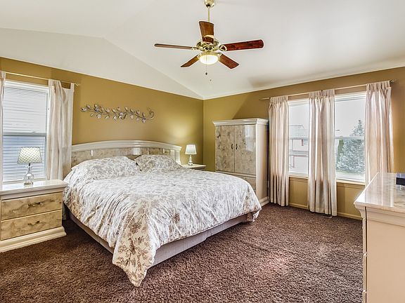 2nd image of 7491 Doral Dr