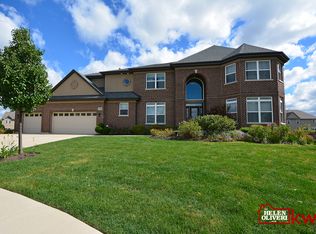 1388 Bernard Ct, Lake Zurich, IL 60047