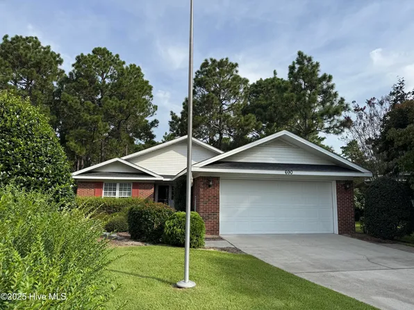 690 Pinehurst Trace Drive, Pinehurst, NC 28374