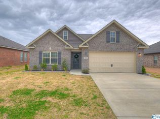 96 Olde Dogwood Trl, Decatur, AL 35603