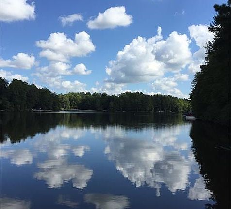 2nd image of 402 Lake Caroline Dr