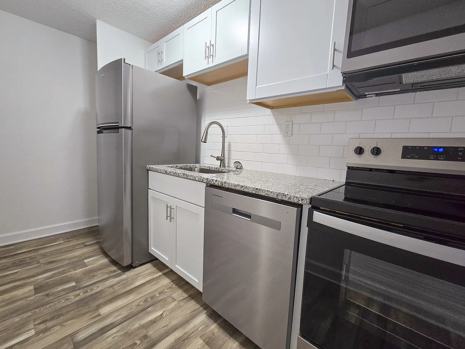 Archer Court — Photo 2