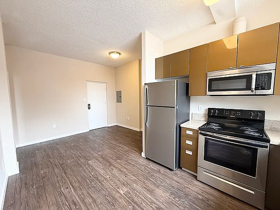 3rd image of 25400 Carlos Bee Blvd #214