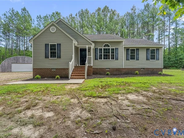 16061 Lebanon Rd, Spring Grove, VA 23881
