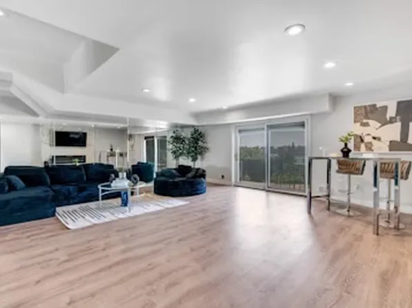 1 Columbus Place image 15 of 18