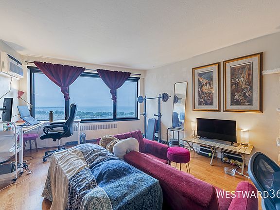 2nd image of 3100 N Lake Shore Dr APT 1912