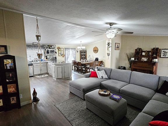3rd image of 4114 Saltgrass Ln