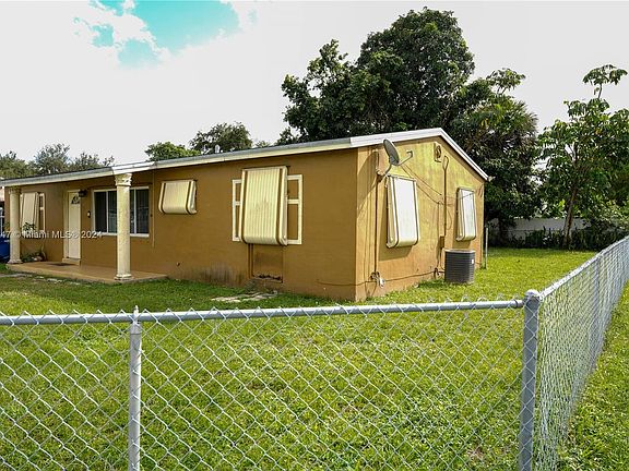 3rd image of 3130 NW 160th St