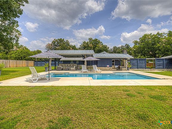 3rd image of 635 Riverside Path