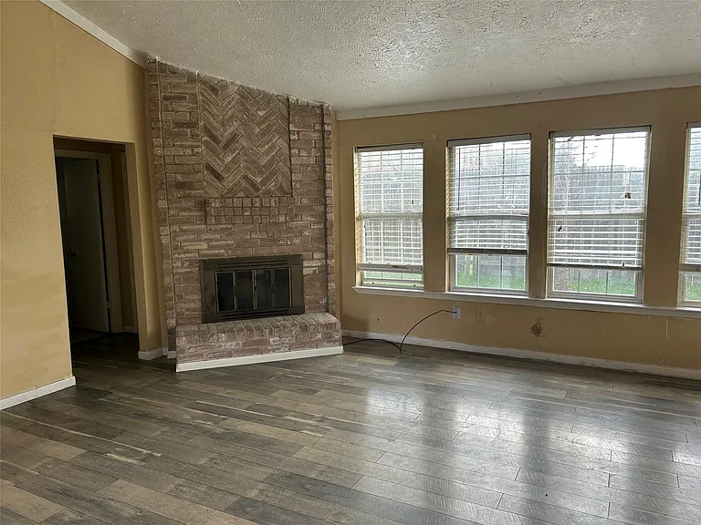 1154 W Brompton Dr — Photo 10