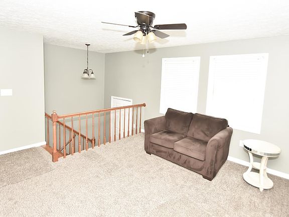 5th image of 622 Oldham Ave