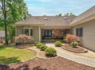24 Goat Island Ct, Clarksville, VA 23927