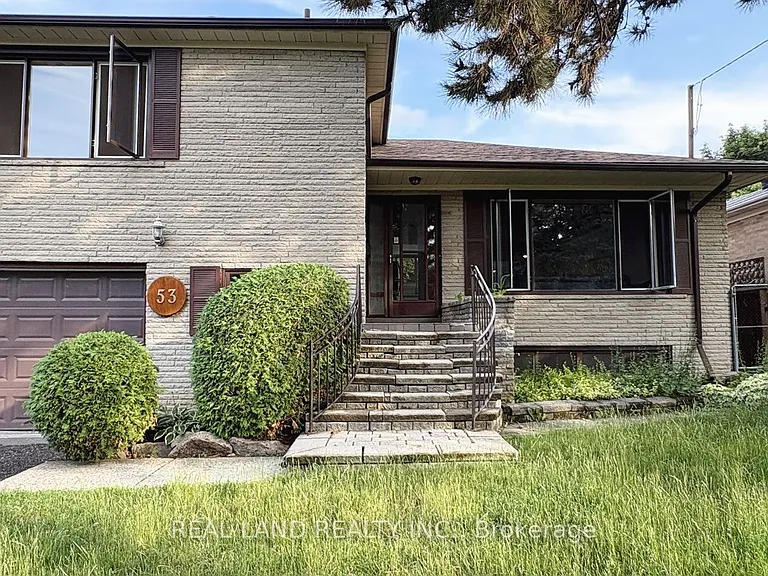 53 Lloydminster Cres — Photo 4