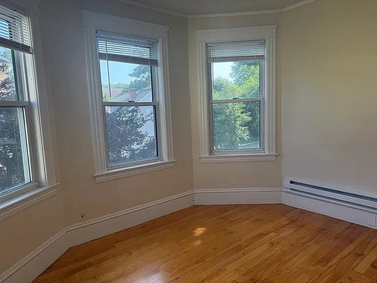 95 Courtland St #2 — Photo 7