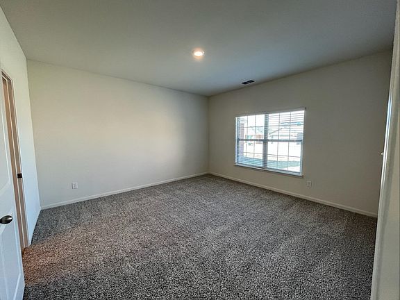 3rd image of 618 Delta Downs Dr