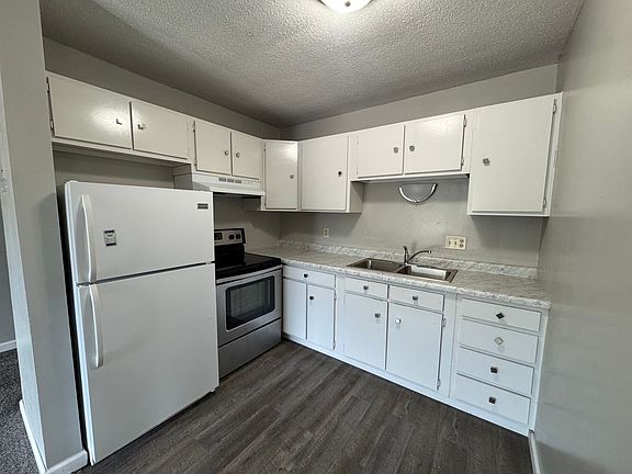 4th image of 118 E Phillip Ave #14
