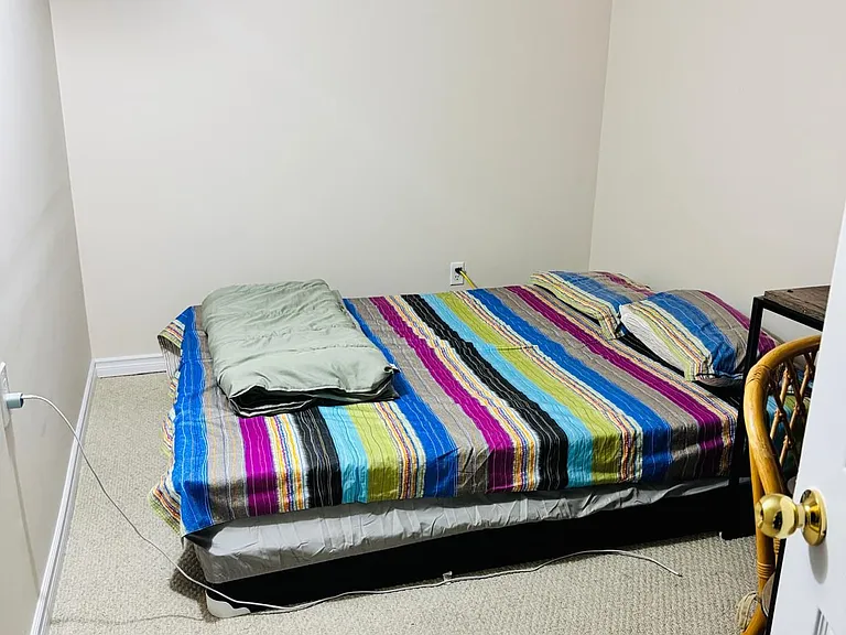 1841 Foxwood Ave #WALKOUT BASEMENT — Photo 8