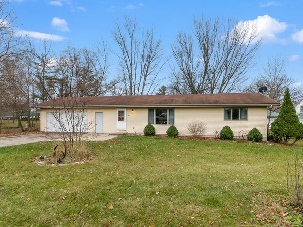 444 N Washington St, Wyocena, WI 53969