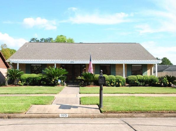 305 W Castle Harbour Dr