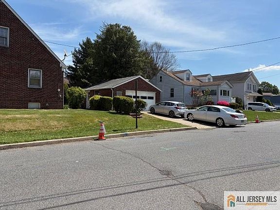 4th image of 9 Milltown Rd