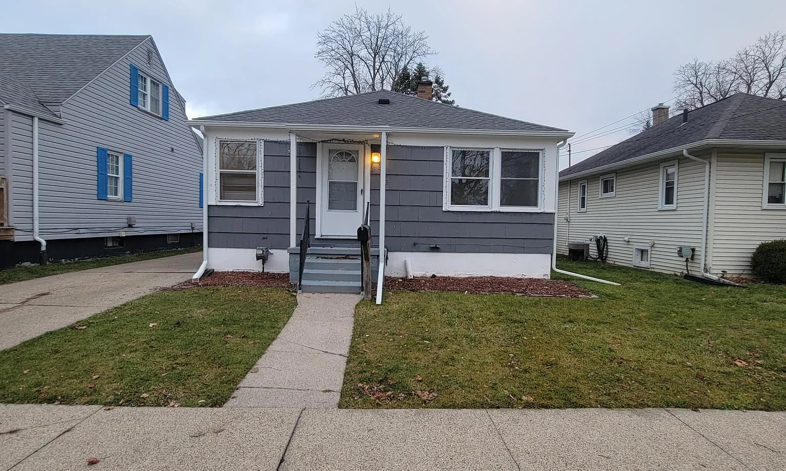 2 bed, 852 sqft, $1,095 — Photo 1