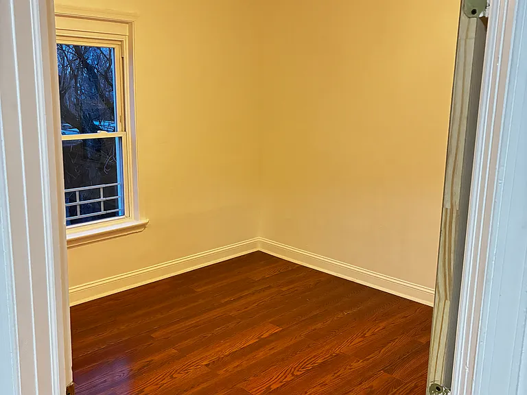 73 Wolcott Ter #2R — Photo 16