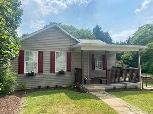149 Railroad St, Saint Petersburg, PA 16054