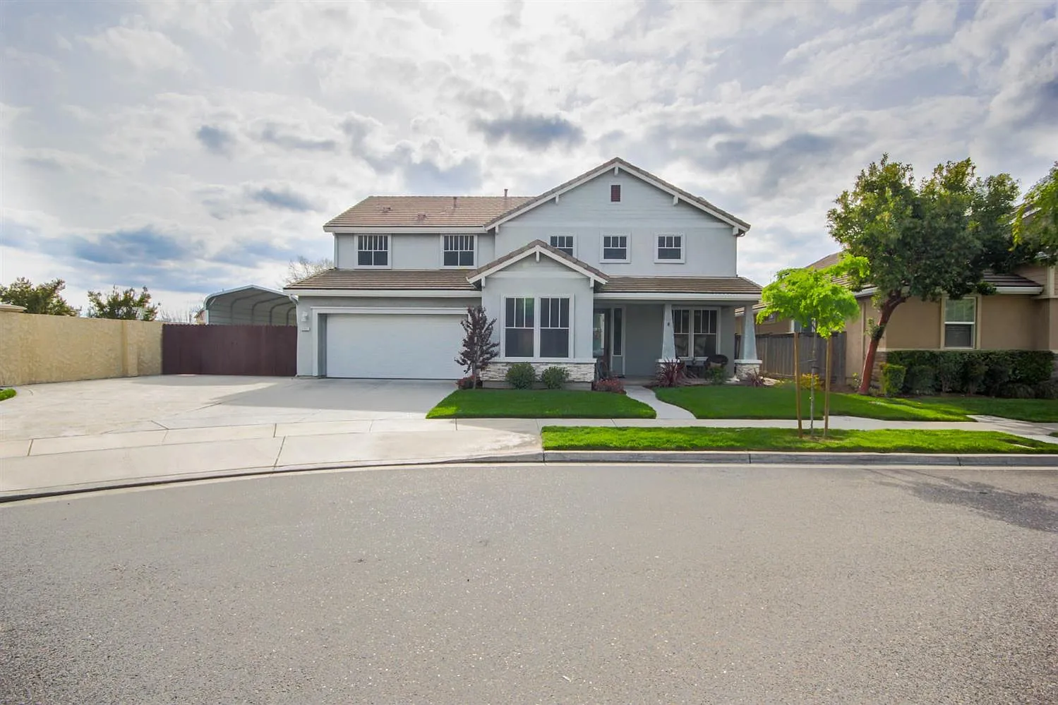 592 Buckaroo Ct photo 1