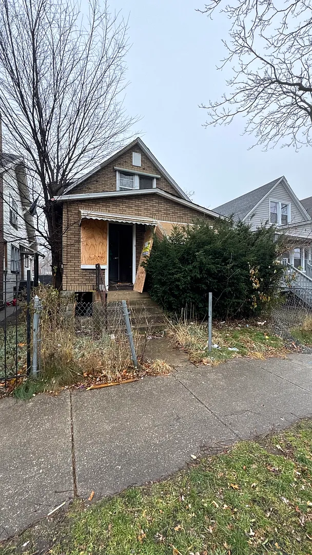 11351 S Stewart Ave photo 1