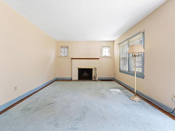 4th image of 120 Park Ave
